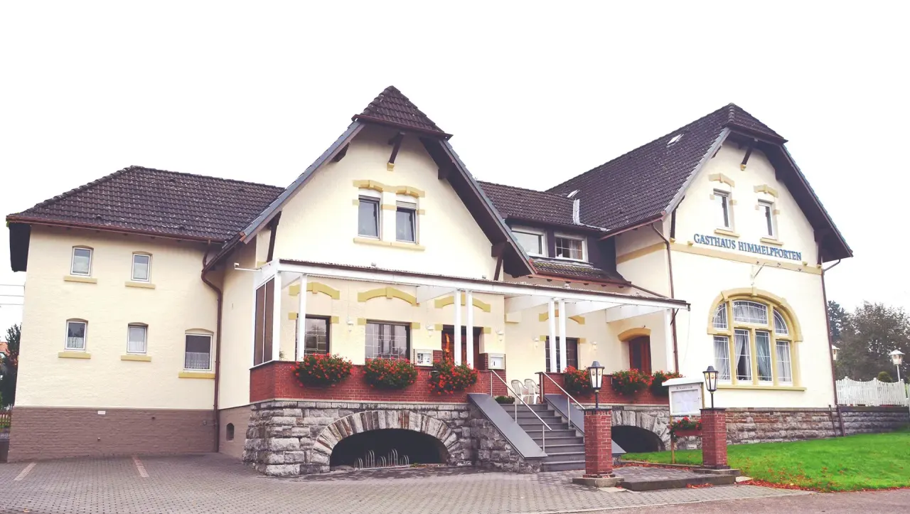 BookNoFees: レストラン – Gasthaus Himmelpforten – Ense – Gasthaus Himmelpforten、写真1