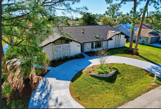 BookNoFees: プールとホットタブ付きの広々とした5ベッドルームハウス – Palm Coast