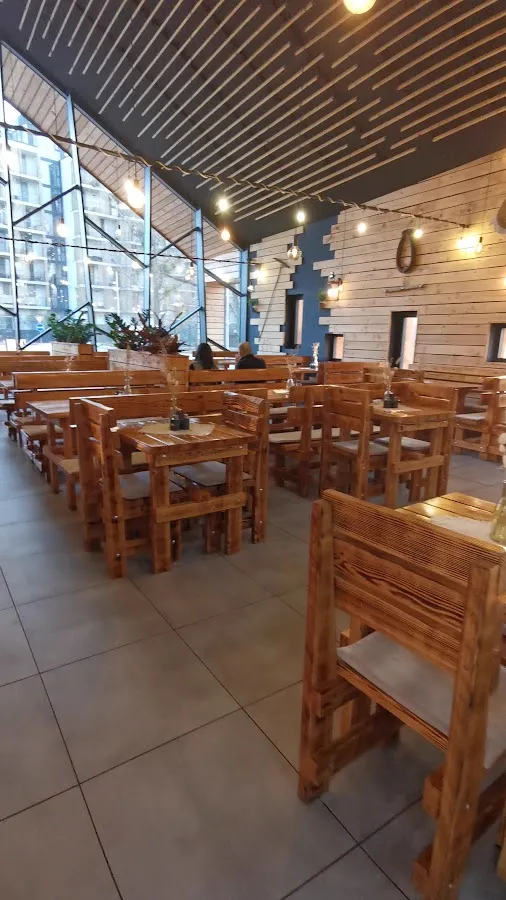 BookNoFees: レストラン – Reštaurácia Lopárik – Bratislava – レストラン・ロパーリク、写真3