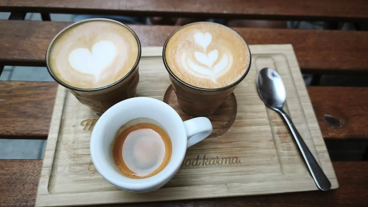 BookNoFees: レストラン – Madal Cafe – Budapest – Madal Cafe、写真1
