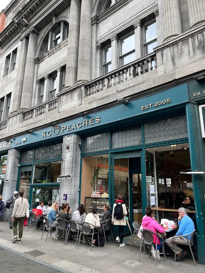 BookNoFees: カフェ – KC Peaches Cafe and Catering – Dublin – KC Peaches Cafe and Catering、写真1
