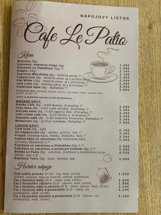 BookNoFees: カフェ – Le Patio – Bratislava – Le Patio、写真2