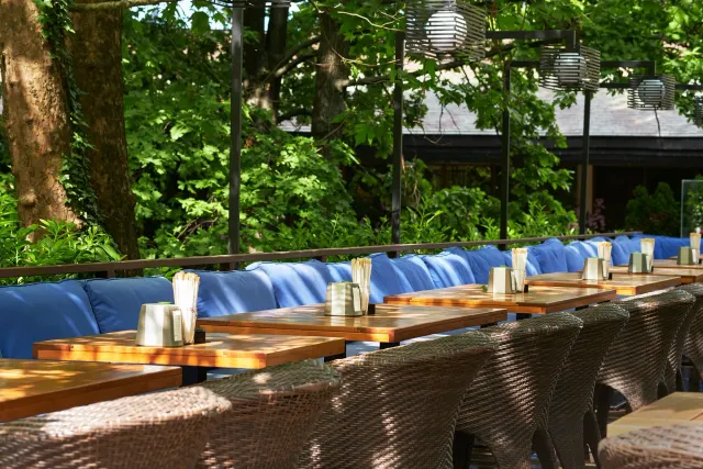 BookNoFees: レストラン – Umami – Sofia – Umami、写真2
