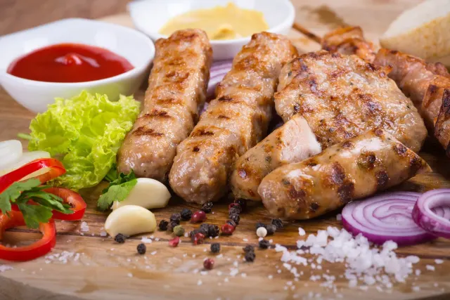 BookNoFees: スナックバー – GO Grill – Sofia – GO Grill、写真2