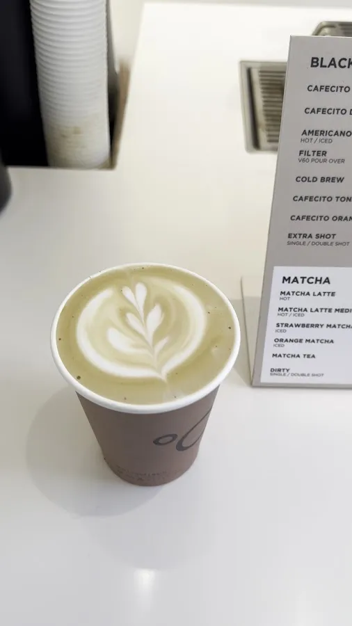 BookNoFees: レストラン – Cafecito – Amsterdam – カフェシート、写真3