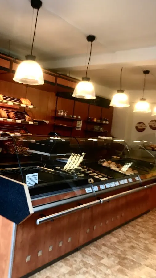 BookNoFees: ベーカリー – Bernhard Grundmann Bäckerei – Bad Wünnenberg – ベルンハルト・グルントマン・ベーカリー、写真1