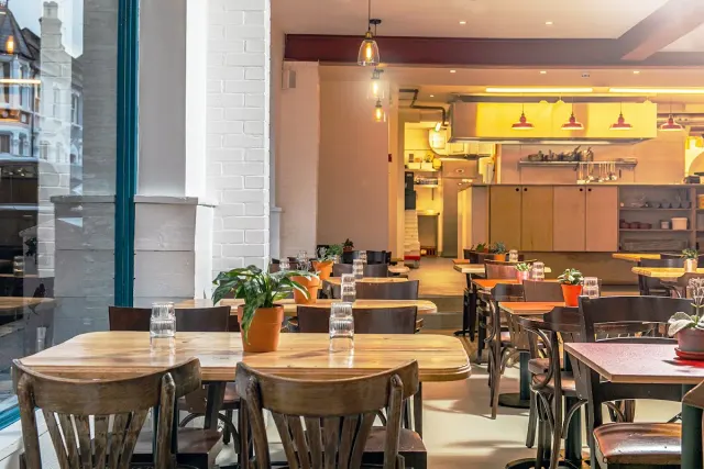BookNoFees: Dusty Knuckle Bakery, London