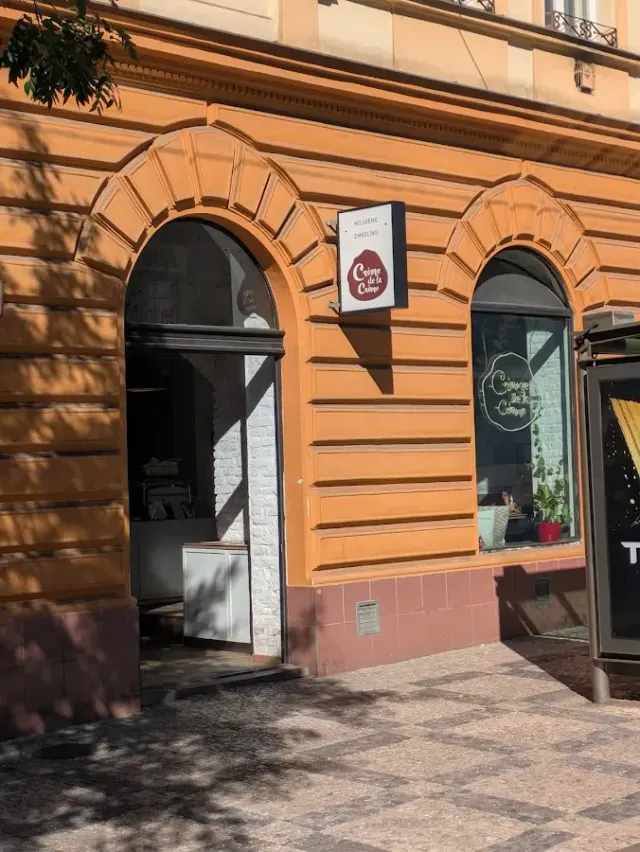 BookNoFees: レストラン – Crème de la Crème – Prague – Crème de la Crème、写真2