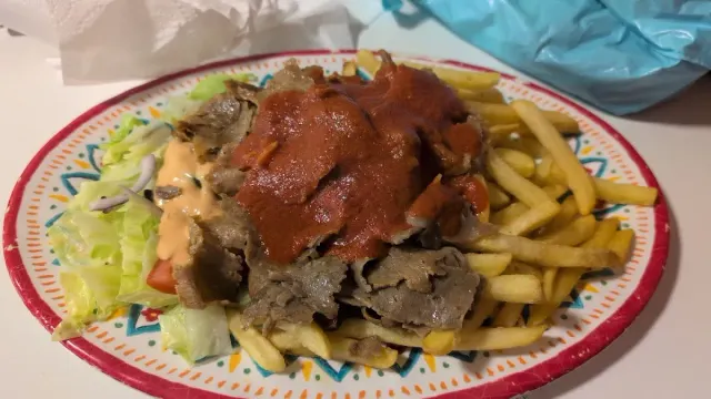 BookNoFees: レストラン – Barbarossa Pizza & Kebab – Helsinki – バルバロッサ・ピザ＆ケバブ、写真2