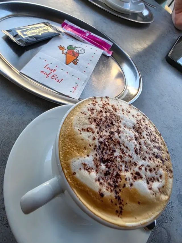 BookNoFees: レストラン – Eiscafé Venezia – Breckerfeld – Eiscafé Venezia、写真2