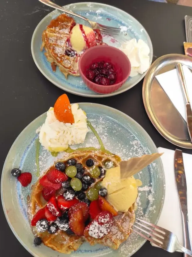 BookNoFees: レストラン – La Casa Eis & Café – Werdohl – La Casa Eis & Café、写真2