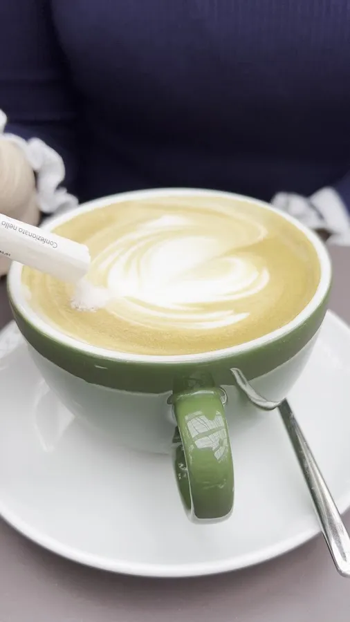 BookNoFees: レストラン – Cafe Pusteblume – Sprockhövel – カフェ・プステブルーメ、写真2
