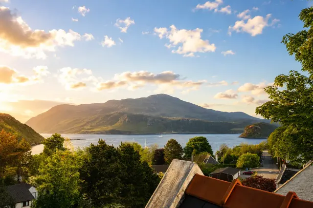BookNoFees: オベロイ・ハウス、ポートリー、スカイ島 – Portree