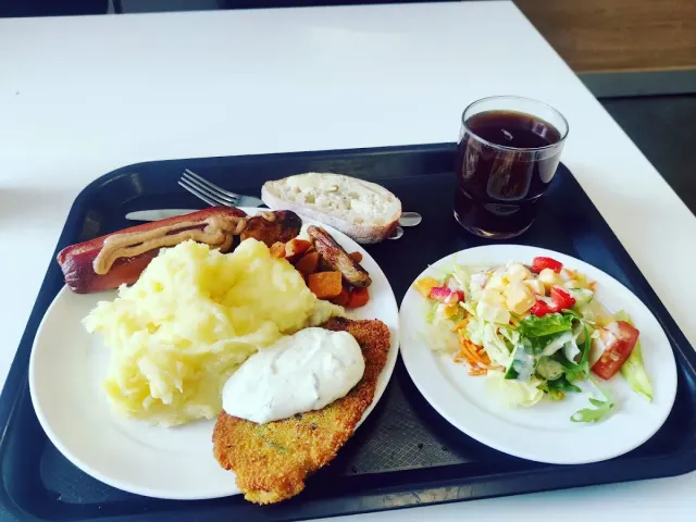 BookNoFees: Ravintola Loru, Helsinki