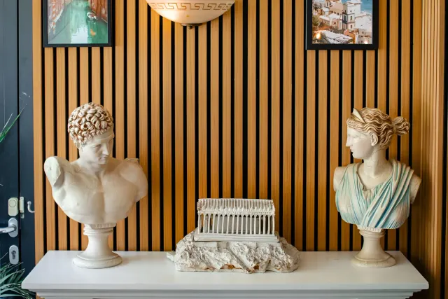 BookNoFees: レストラン – Parea – Berlin – Parea、写真2