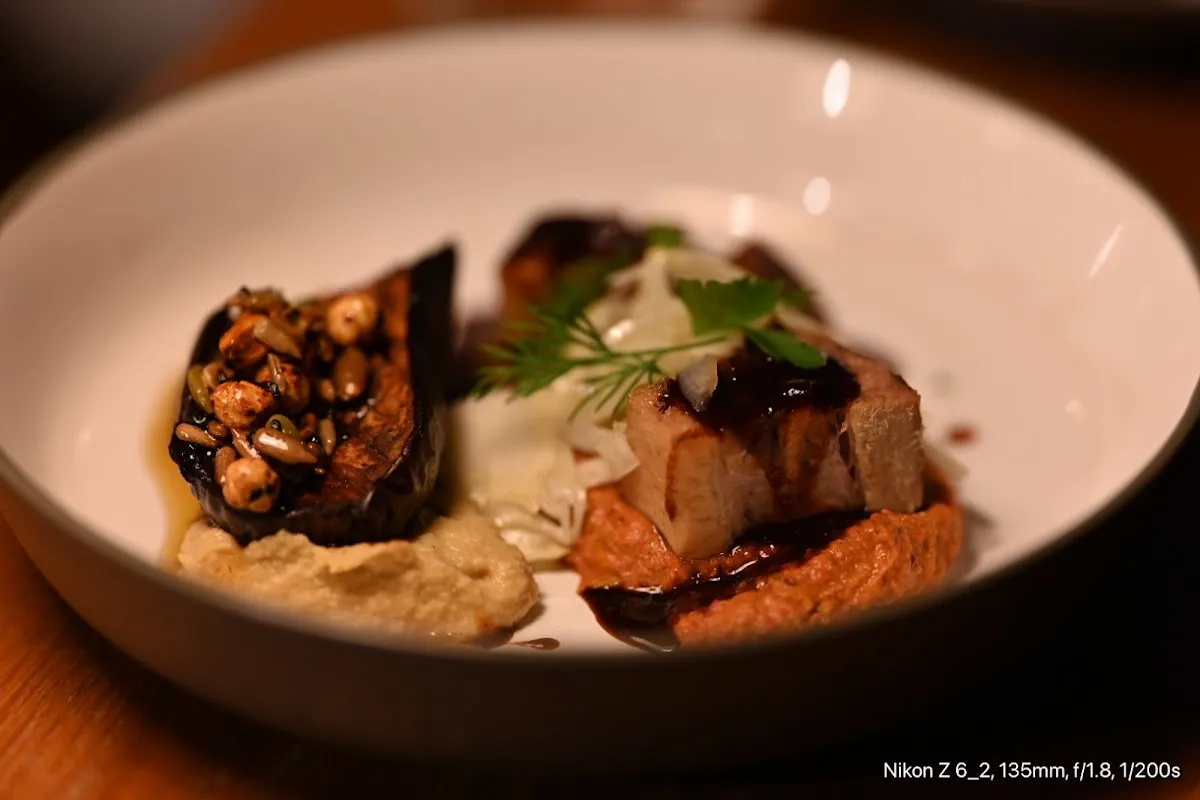BookNoFees: カフェ – Cafe & Bistro Harlekin – Kamen – Cafe & Bistro Harlekin、写真1