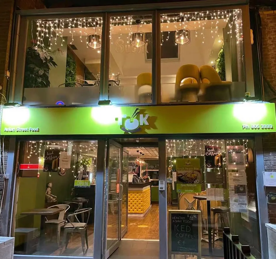 BookNoFees: スナックバー – Tuk Away – Dublin – Tuk Away、写真1